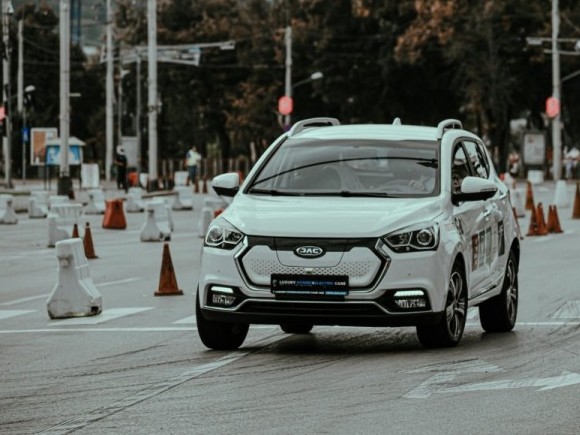 Iznajmljivanje vozila pre kupovine – važan test pre odluke o kupovini