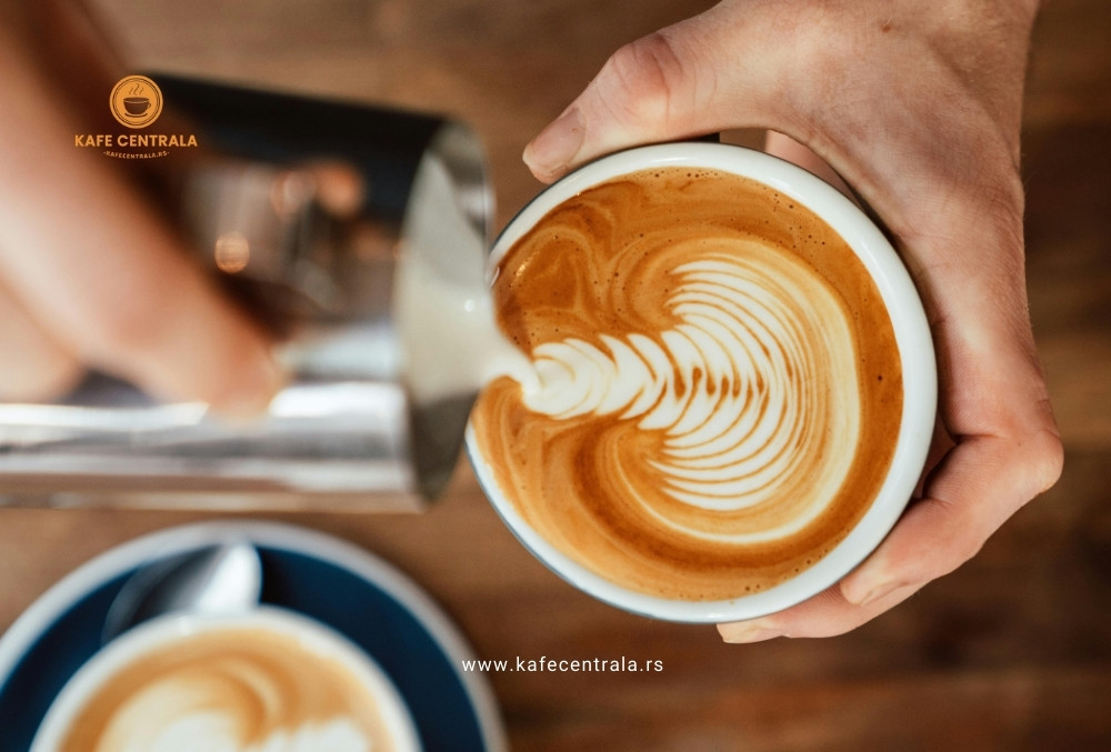 Kafa centrala šoljica kafe